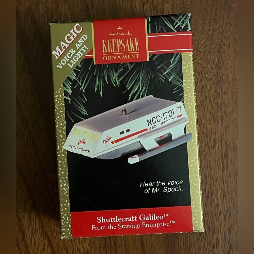 Hallmark Keepsake Star Trek Shuttlecraft Ornament - Red and Gold